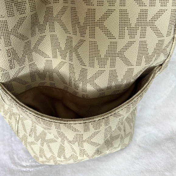 Michael Kors - Picture 8 of 10